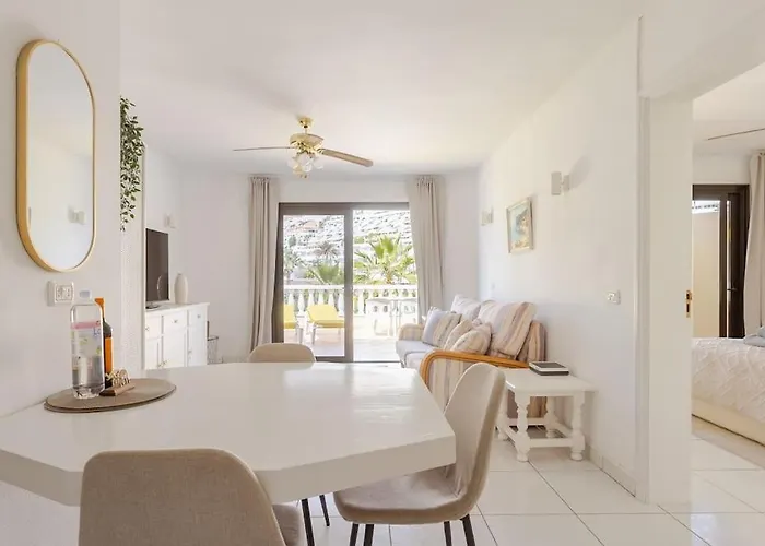 The Large Terrace, Fantastic View On Gigantes Puerto de Santiago (Tenerife)